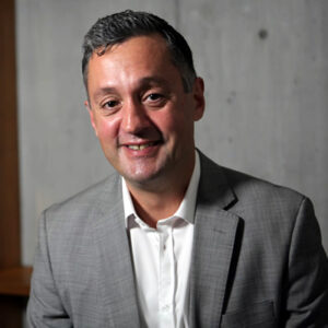 Dr George Petrou